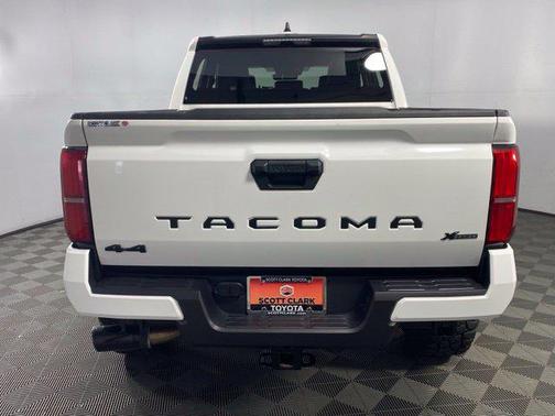 Ice Cap 2025 Toyota Tacoma SR5