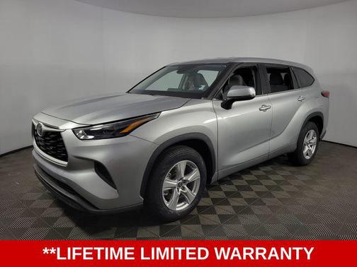 2022 Toyota Highlander L