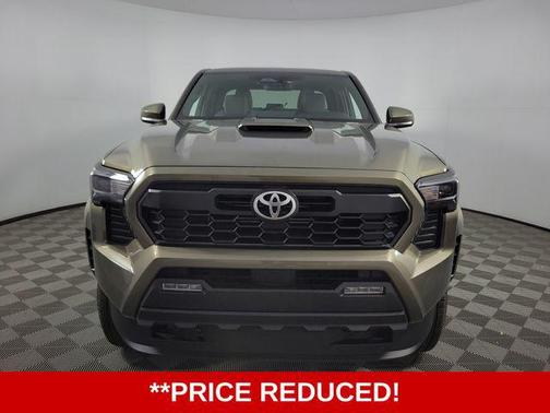 2025 Toyota Tacoma Hybrid TRD Sport