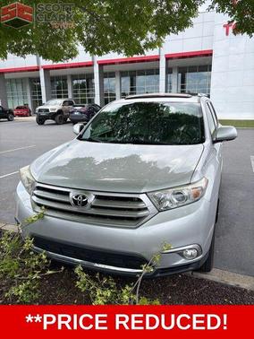Classic Silver Metallic 2013 Toyota Highlander Limited