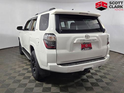 Super White 2020 Toyota 4Runner SR5