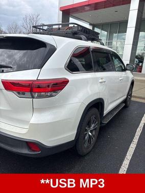 2019 Toyota Highlander LE I4