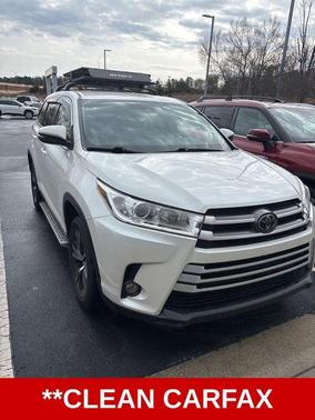 2019 Toyota Highlander LE I4