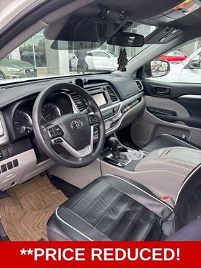 2019 Toyota Highlander LE I4