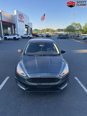 Magnetic 2018 Ford Focus SE