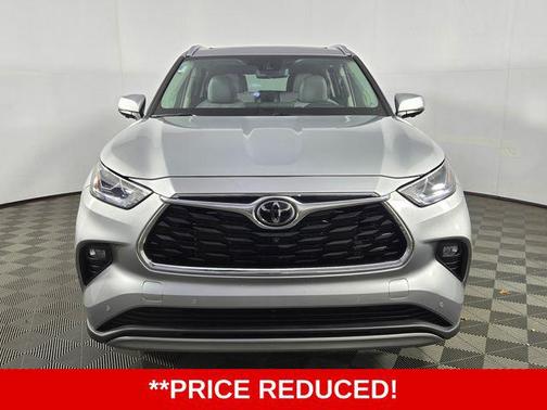 2024 Toyota Highlander Platinum