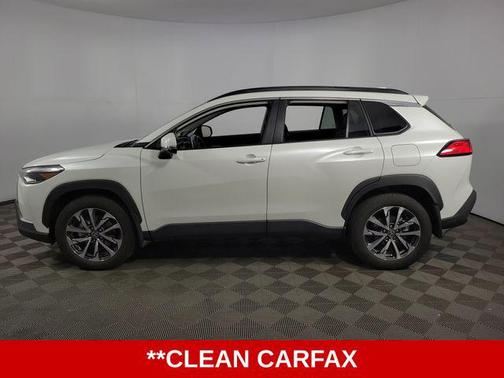 2023 Toyota Corolla Cross XLE