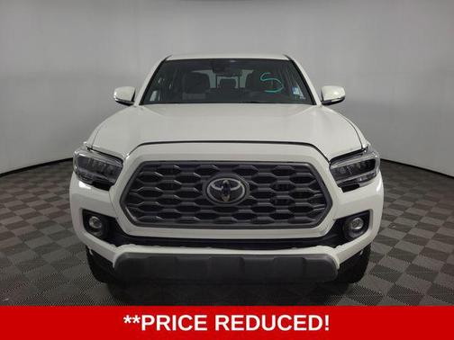 Ice Cap 2023 Toyota Tacoma TRD Sport