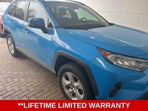 2020 Toyota RAV4 XLE