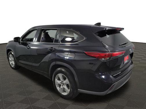 2020 Toyota Highlander LE