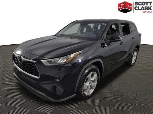 2020 Toyota Highlander LE