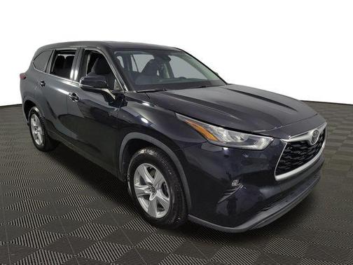 2020 Toyota Highlander LE