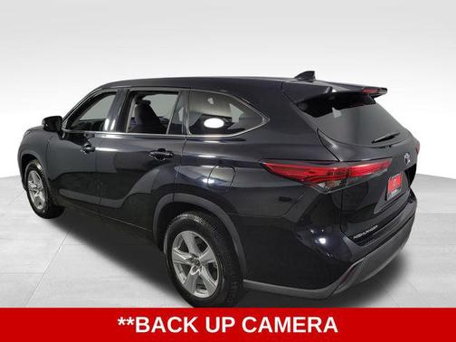 2020 Toyota Highlander LE