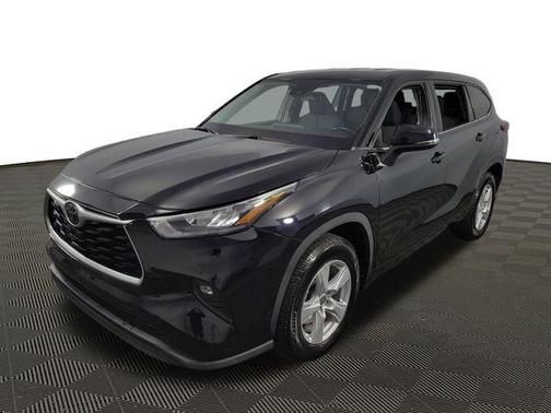 2020 Toyota Highlander LE
