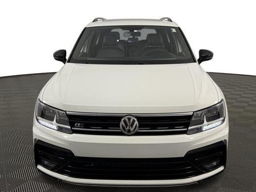 2020 Volkswagen Tiguan 2.0T SE R-Line Black