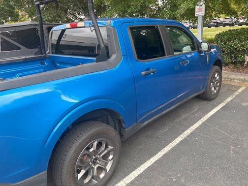 Velocity Blue Metallic 2022 Ford Maverick XLT