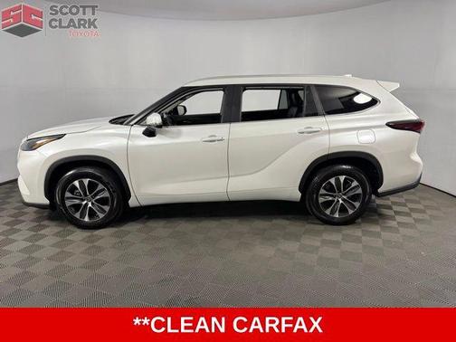 2024 Toyota Highlander Hybrid XLE