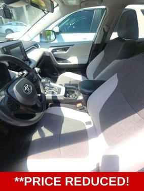 Super White 2021 Toyota RAV4 XLE