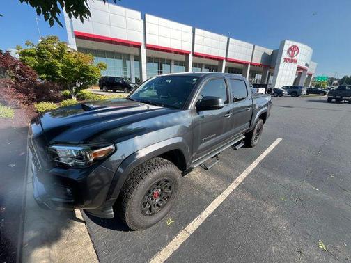 2019 Toyota Tacoma TRD Sport