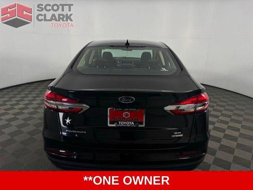 2020 Ford Fusion Hybrid SE