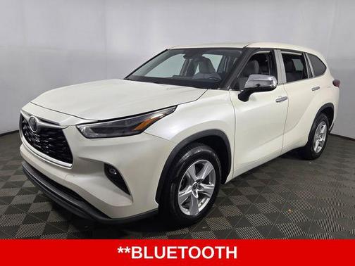 2021 Toyota Highlander LE