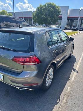 Platinum Gray Metallic 2021 Volkswagen Golf 1.4T TSI