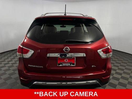 2015 Nissan Pathfinder SL