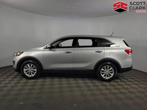 2018 Kia Sorento L