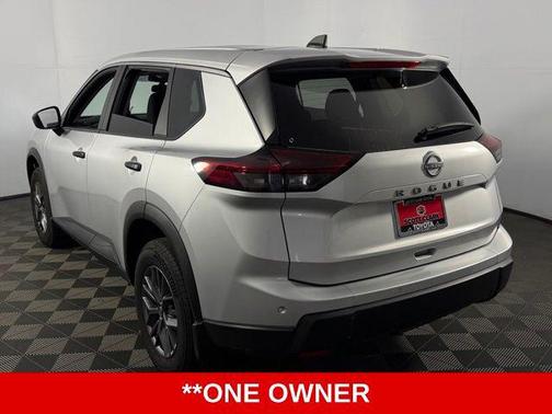Brilliant Silver Metallic 2025 Nissan Rogue S