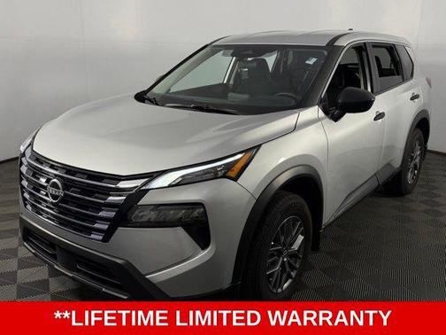 Brilliant Silver Metallic 2025 Nissan Rogue S