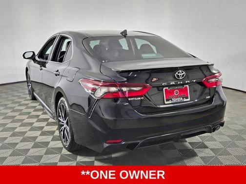 Midnight Black Metallic 2024 Toyota Camry SE
