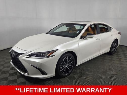 White Pearl 2025 Lexus ES 350 Base