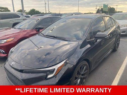Midnight Black Metallic 2023 Toyota Corolla SE