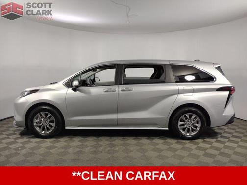 2023 Toyota Sienna XLE 7 Passenger