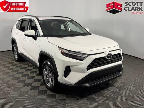 Ice Cap 2025 Toyota RAV4 XLE