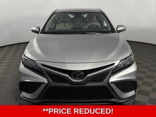 Celestial Silver Metallic 2024 Toyota Camry SE