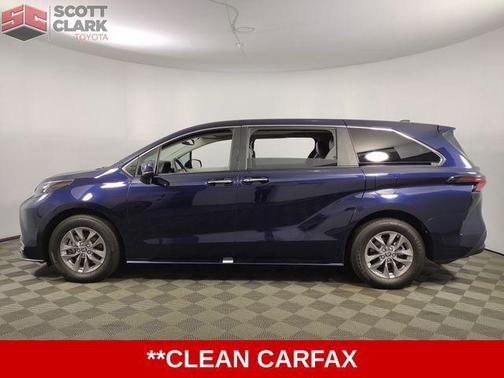 2024 Toyota Sienna XLE 8 Passenger