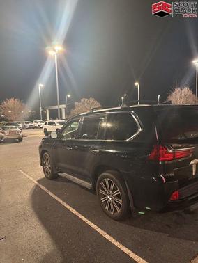2016 Lexus LX 570 Base