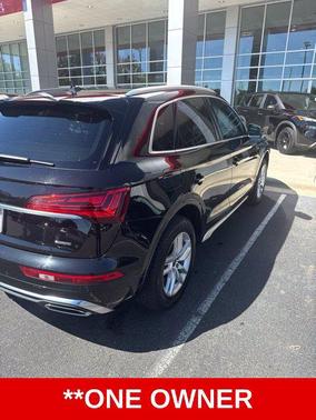 Mythos Black Metallic 2022 Audi Q5 45 S line Premium