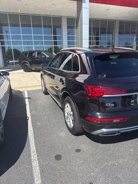 Mythos Black Metallic 2022 Audi Q5 45 S line Premium