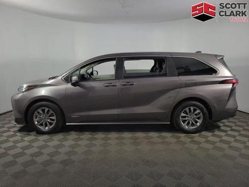 Predawn Gray Mica 2021 Toyota Sienna LE