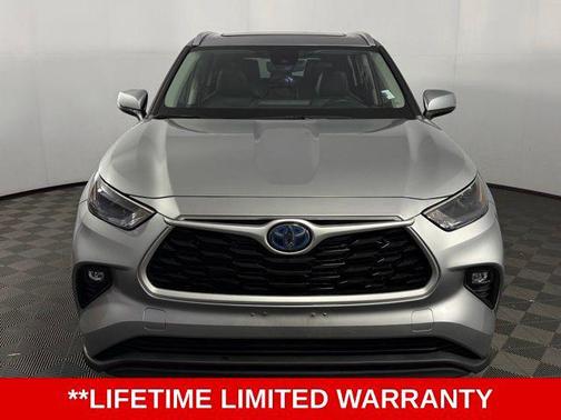 2023 Toyota Highlander Hybrid XLE