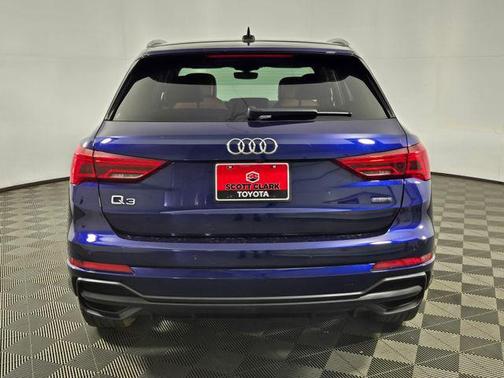 Blue Metallic 2022 Audi Q3 45 S line Premium