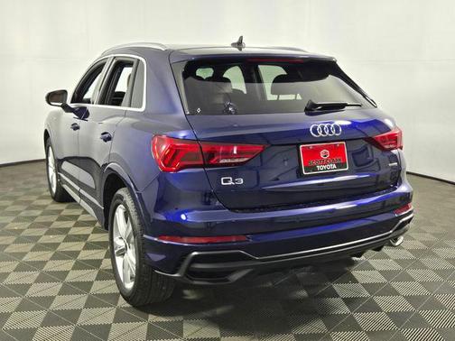 Blue Metallic 2022 Audi Q3 45 S line Premium