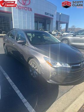 2016 Toyota Camry XLE