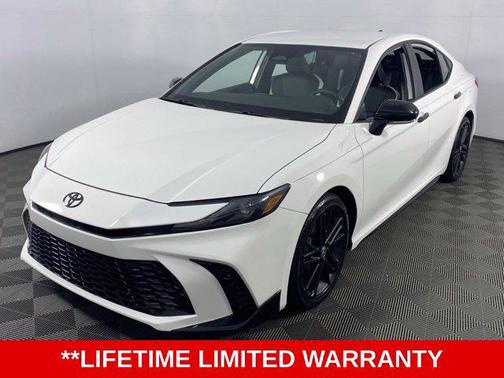 Ice Cap 2026 Toyota Camry Nightshade