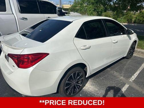 Select 2017 Toyota Corolla SE