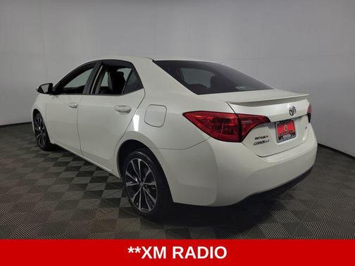 Select 2017 Toyota Corolla SE