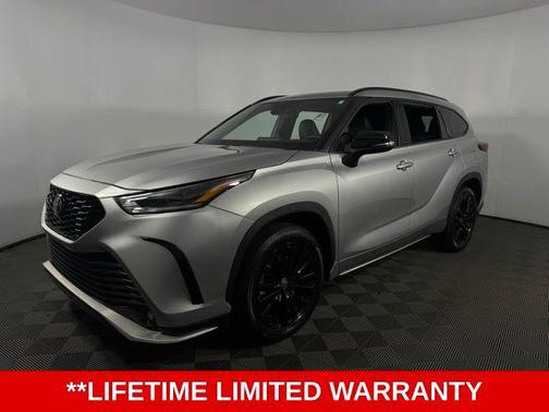 Celestial Silver Metallic 2023 Toyota Highlander XSE