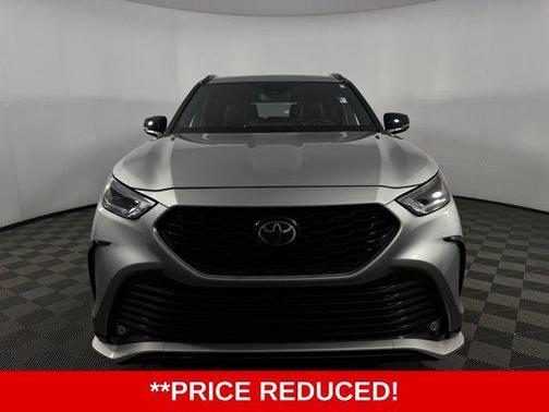 Celestial Silver Metallic 2023 Toyota Highlander XSE